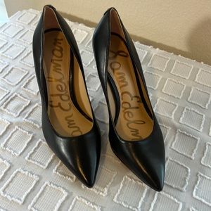 Sam Edelman black heals